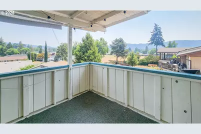 1929 NW Lynwood St, Roseburg, OR 97471 - Photo 33