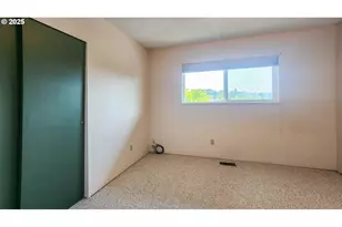 1929 NW Lynwood St, Roseburg, OR 97471 - Photo 19