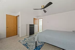 1551 Fetters Loop, Eugene, OR 97402 - Photo 23