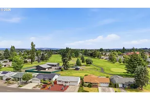 2049 W Hayes St, Woodburn, OR 97071 - Photo 3