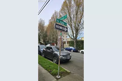 118 NW King Ave #3, Portland, OR 97210 - Photo 3