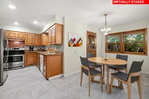 9355 SW Jamieson Rd, Beaverton, OR 97005 - Photo 13