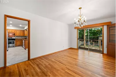 9355 SW Jamieson Rd, Beaverton, OR 97005 - Photo 9