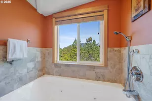 8916 Pelican Ln, Manzanita, OR 97130 - Photo 23