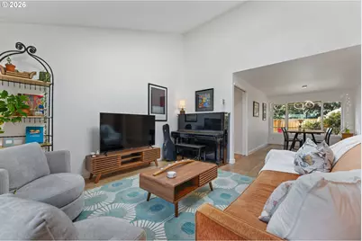 8705 SW 75th Ave, Portland, OR 97223 - Photo 11