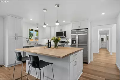 8705 SW 75th Ave, Portland, OR 97223 - Photo 19