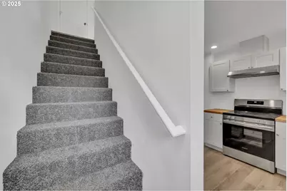 4070 Barger Dr, Eugene, OR 97402 - Photo 15