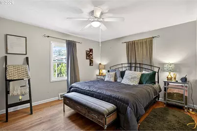 215 May St, Mount Angel, OR 97362 - Photo 21