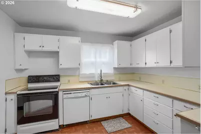 194 S Elm St, Canby, OR 97013 - Photo 7
