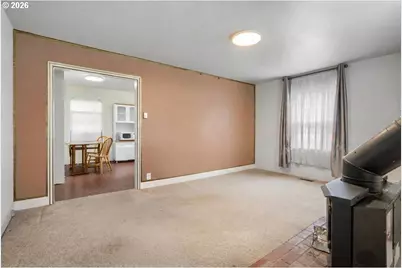 194 S Elm St, Canby, OR 97013 - Photo 3
