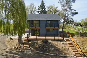 54027 Summers Ln, Milton-Freewater, OR 97862 - Photo 5