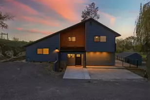 54027 Summers Ln, Milton-Freewater, OR 97862 - Photo 3