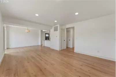 54027 Summers Ln, Milton-Freewater, OR 97862 - Photo 11