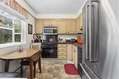10960 SW Meadowbrook Dr #10, Tigard, OR 97224 - Photo 9