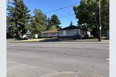 7424 NE Halsey St, Portland, OR 97213 - Photo 3