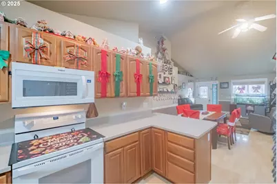 920 Filbert St, Brownsville, OR 97327 - Photo 13