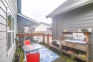 920 Filbert St, Brownsville, OR 97327 - Photo 23