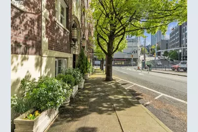 20 NW 16th Ave #8, Portland, OR 97209 - Photo 17
