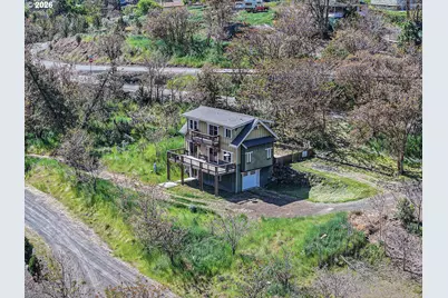 499 1st St, Maupin, OR 97037 - Photo 29