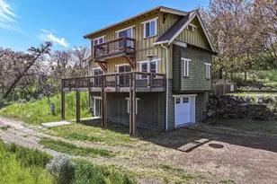 499 1st St, Maupin, OR 97037 - Photo 29