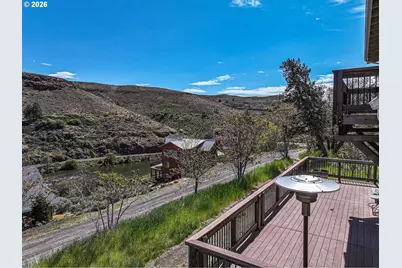 499 1st St, Maupin, OR 97037 - Photo 25