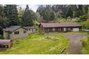 93751 Coos-Sumner Ln, Coos Bay, OR 97420 - Photo 3