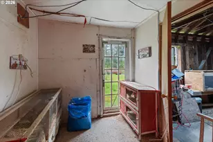 93751 Coos-Sumner Ln, Coos Bay, OR 97420 - Photo 29