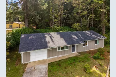 1942 SW Galley Ct, Lincoln City, OR 97367 - Photo 3