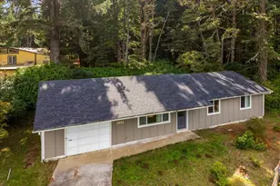 1942 SW Galley Ct, Lincoln City, OR 97367 - Photo 3