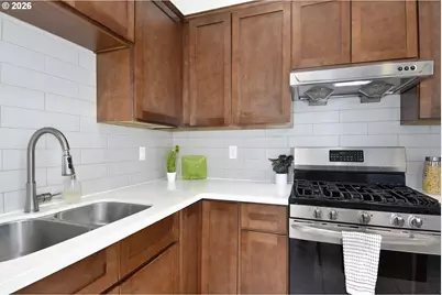 8550 SE Brooklyn St, Portland, OR 97266 - Photo 5