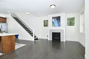 8550 SE Brooklyn St, Portland, OR 97266 - Photo 3