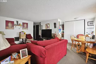 9622 SE Foster Rd, Portland, OR 97266 - Photo 7