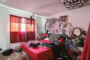 9622 SE Foster Rd, Portland, OR 97266 - Photo 9