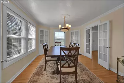 27730 Erickson Rd, Eugene, OR 97402 - Photo 3