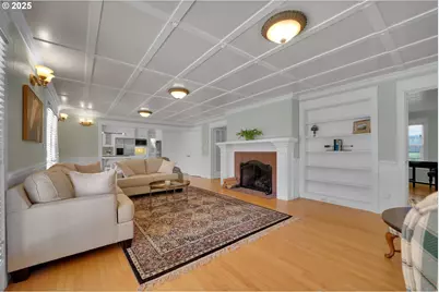 27730 Erickson Rd, Eugene, OR 97402 - Photo 9