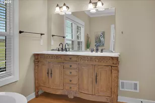 27730 Erickson Rd, Eugene, OR 97402 - Photo 25