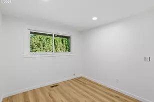 5810 SW Vermont St, Portland, OR 97219 - Photo 13