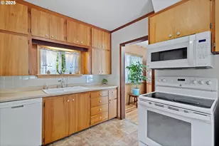 935 NE Hwy 20, Toledo, OR 97391 - Photo 13