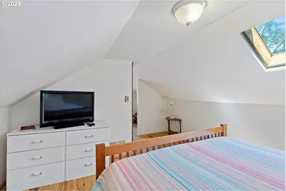 935 NE Highway 20, Toledo, OR 97391 - Photo 17