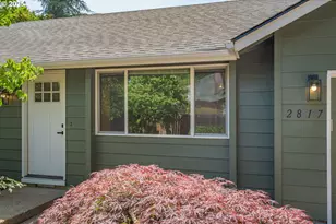 2817 Applewood Ln, Eugene, OR 97408 - Photo 3