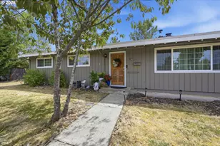 1990 W 18th Ave, Eugene, OR 97402 - Photo 5