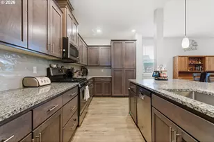 476 SW 15th Ave, Canby, OR 97013 - Photo 9