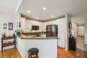 1288 NE Margeaux Pl, Hillsboro, OR 97124 - Photo 11