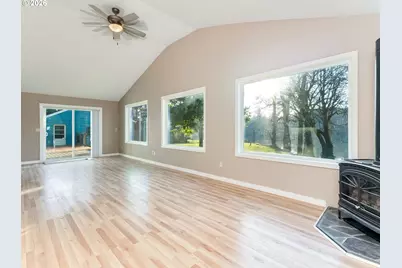 21075 S Highway 99E, Oregon City, OR 97045 - Photo 25