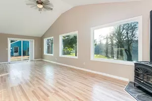 21075 S Hwy 99 E, Oregon City, OR 97045 - Photo 25