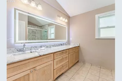 21075 S Highway 99E, Oregon City, OR 97045 - Photo 17