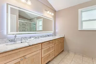 21075 S Hwy 99 E, Oregon City, OR 97045 - Photo 17