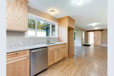 21075 S Highway 99E, Oregon City, OR 97045 - Photo 13