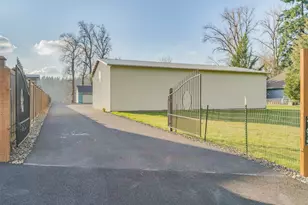 21075 S Hwy 99 E, Oregon City, OR 97045 - Photo 39