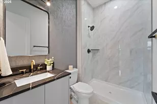 10707 SE 13th Cir, Vancouver, WA 98664 - Photo 9